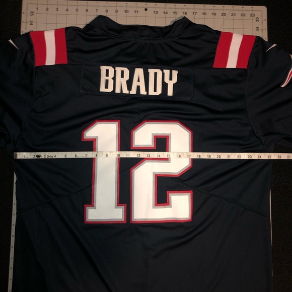 Tom Brady. New England Patriots NFL Jersey and New Era Beanie. Size XXL. - Picture 14 of 15